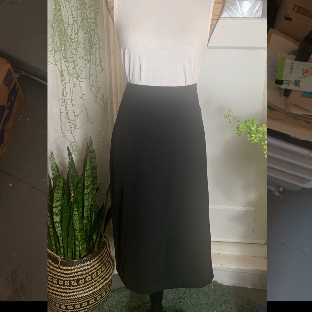 Ann Taylor black skirt
